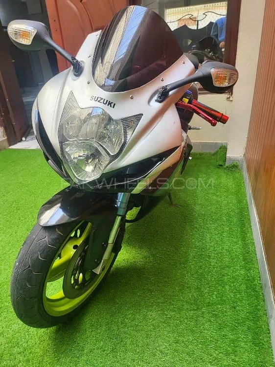 Suzuki GSX-R750 1993 for Sale Image-1