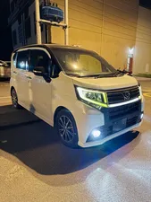 Daihatsu Move Custom X VS Smart Selection  2015 for Sale