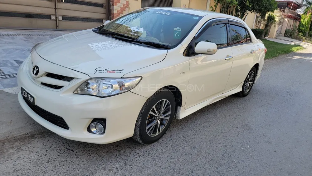 Toyota Corolla 2011 for Sale in Peshawar Image-1