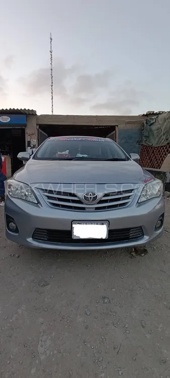 Toyota Corolla 2013 for Sale in Karachi Image-1