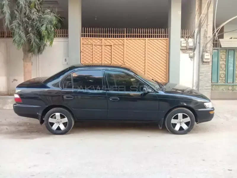 Toyota Corolla 1998 for Sale in Karachi Image-1