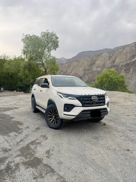 ٹویوٹا فورچیونر 2022 for Sale in سیالکوٹ Image-1