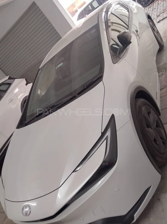 Toyota Prius Alpha 2023 for Sale in Sialkot Image-1