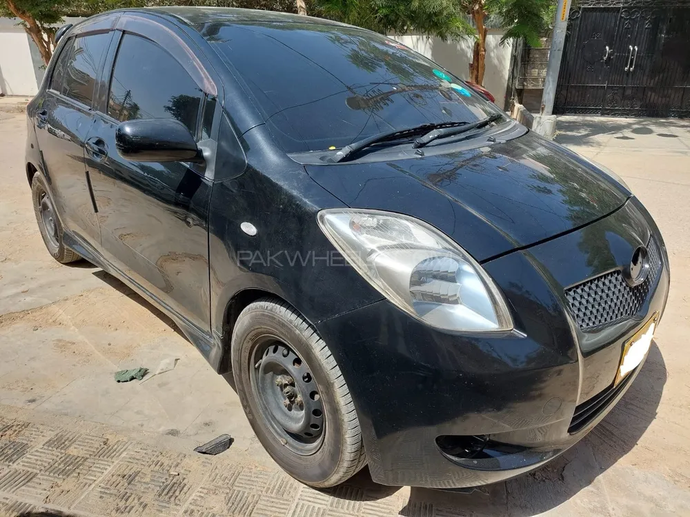 Toyota Vitz 2007 for Sale in Karachi Image-1