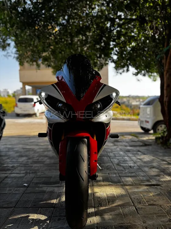 Yamaha YZF-R1 2012 for Sale Image-1
