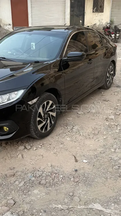 Honda Civic 2017 for Sale in Karachi Image-1