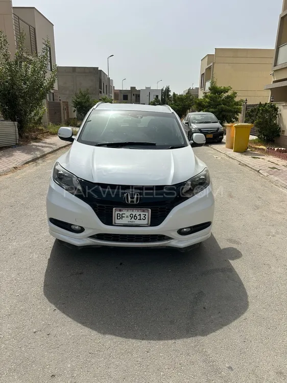 Honda Vezel 2016 for Sale in Karachi Image-1
