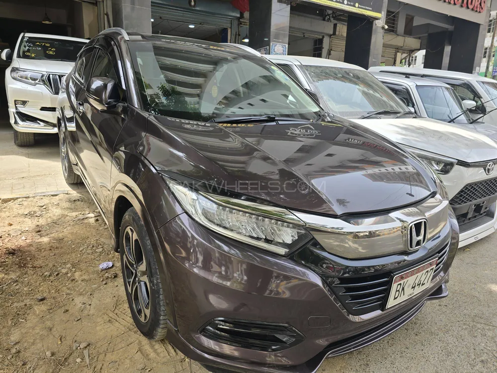 Honda Vezel 2018 for Sale in Karachi Image-1