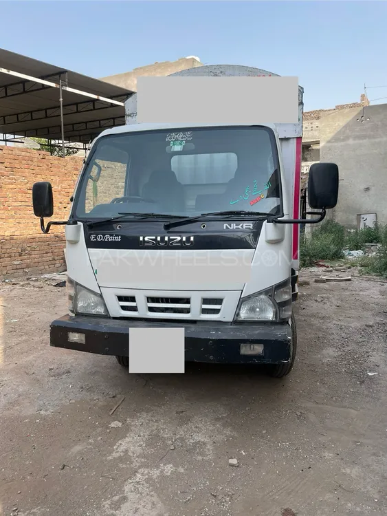 Isuzu NKR 2011 for Sale in Rawalpindi Image-1