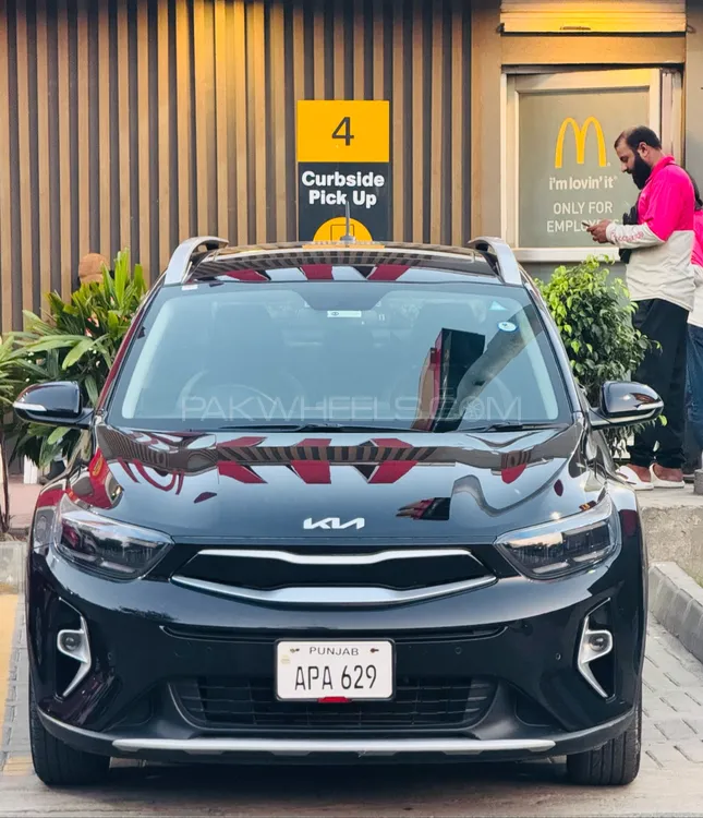 KIA Stonic 2023 for Sale in Lahore Image-1
