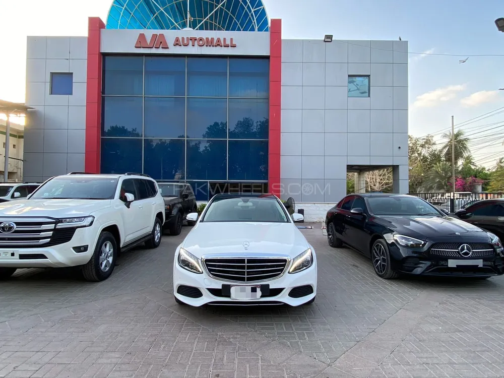 Mercedes Benz C Class 2017 for Sale in Karachi Image-1