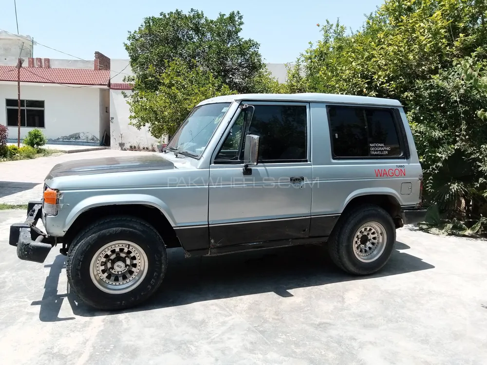 مٹسوبیشی پجیرو 1983 for Sale in چارسدہ Image-1