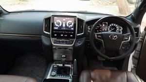 Toyota Land Cruiser 
LC 200
Pearl White 
Milage 63600 kms