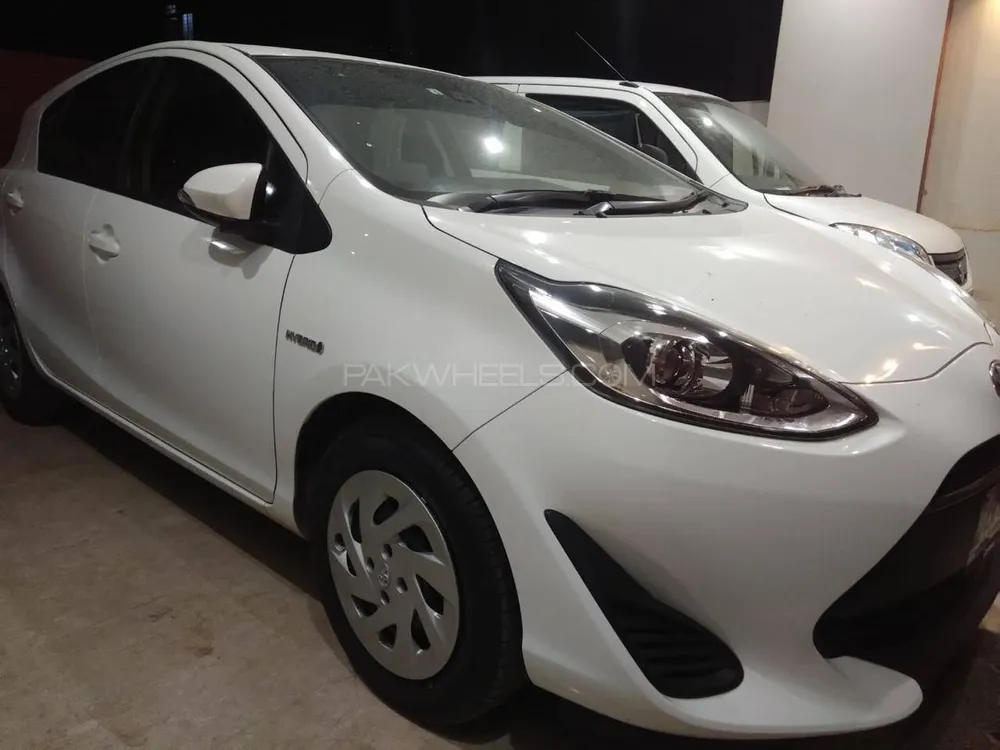 Toyota Aqua 2018 for Sale in Islamabad Image-1