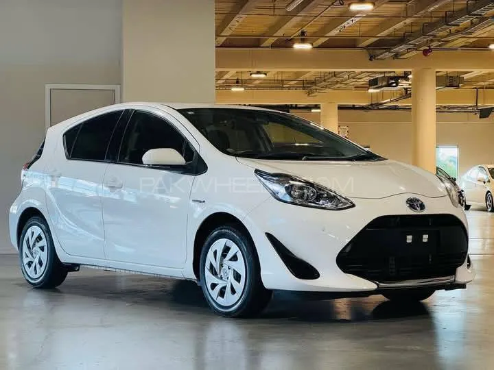 Toyota Aqua 2020 for Sale in Karachi Image-1