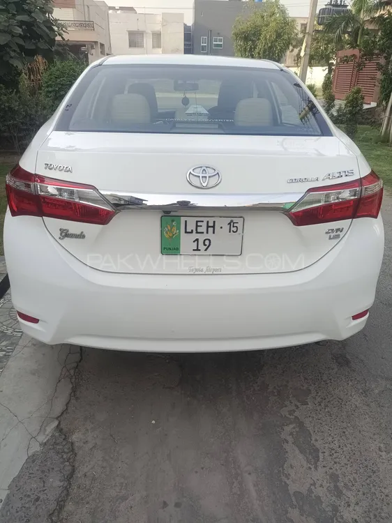 Toyota Corolla 2015 for Sale in Lahore Image-1