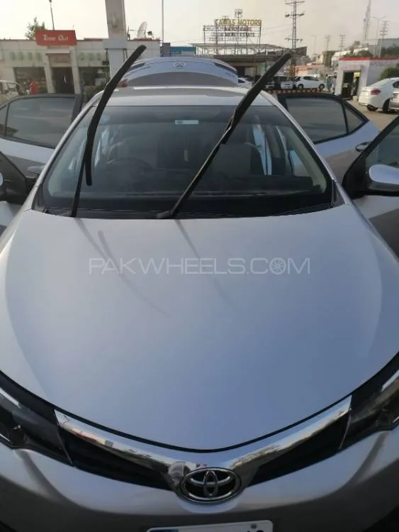 Toyota Corolla 2021 for Sale in Islamabad Image-1