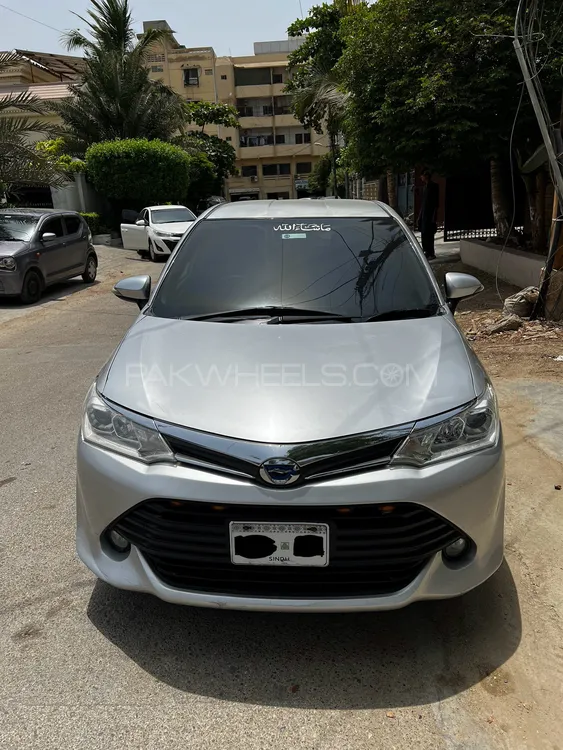 Toyota Corolla Axio 2017 for Sale in Karachi Image-1
