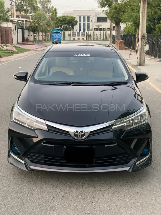 Toyota Corolla 2015 for Sale in Faisalabad Image-1