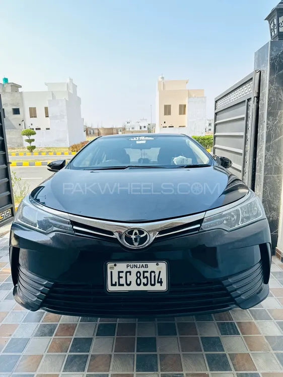 Toyota Corolla 2016 for Sale in Sialkot Image-1