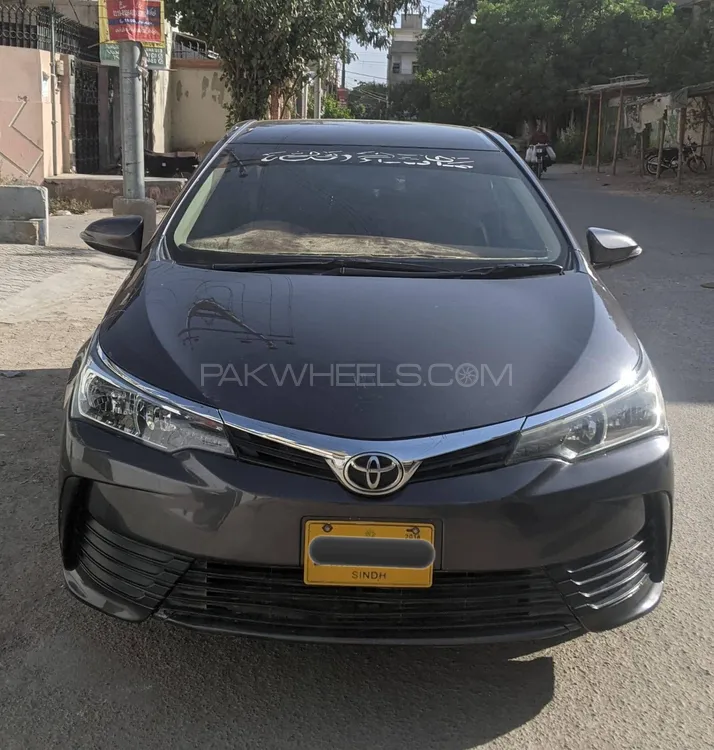 Toyota Corolla 2018 for Sale in Karachi Image-1