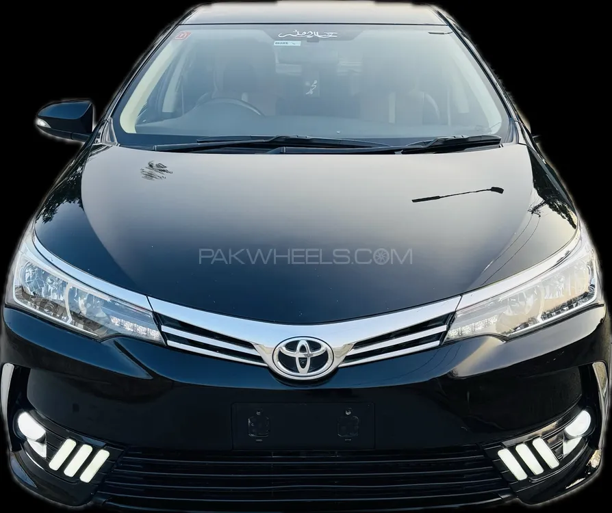 Toyota Corolla 2018 for Sale in Islamabad Image-1