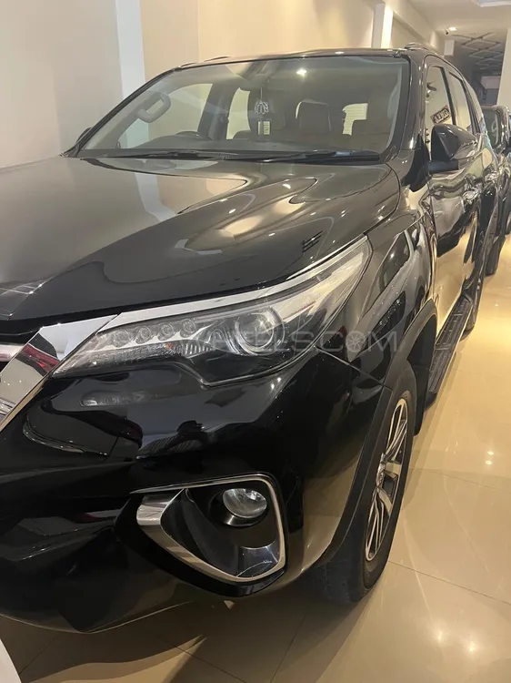 Toyota Fortuner 2017 for Sale in Lahore Image-1