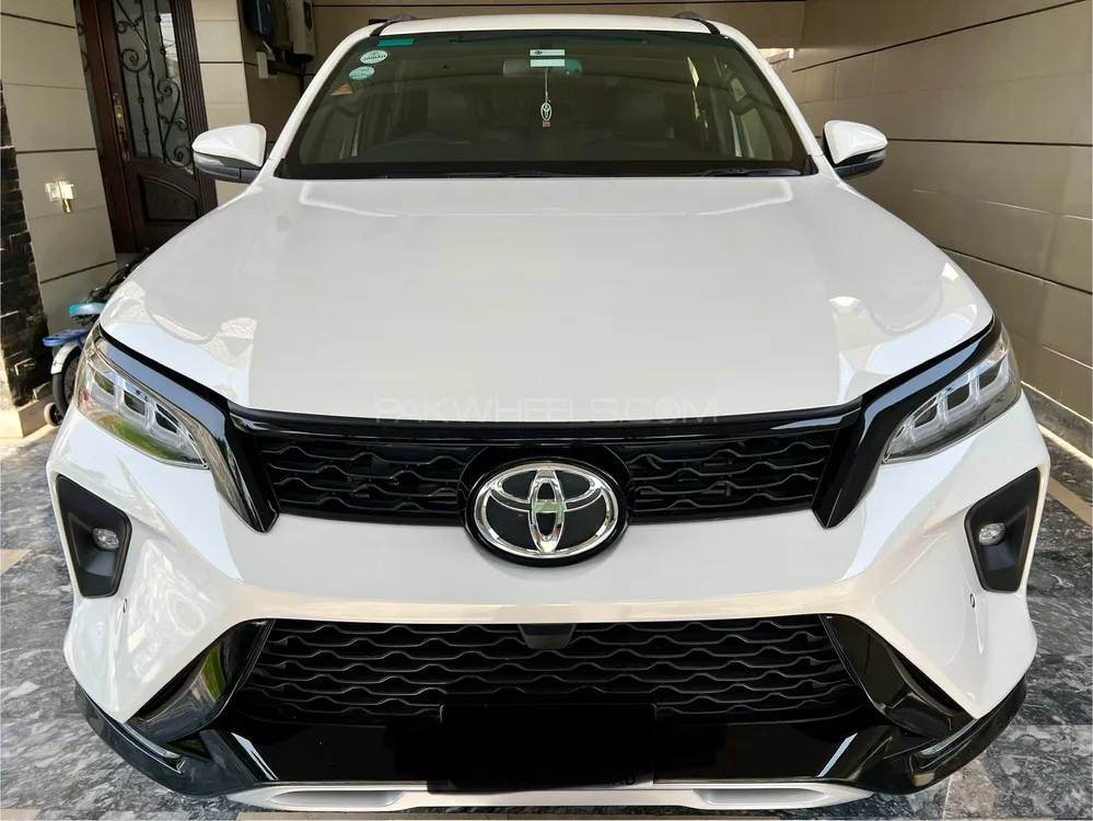 Toyota Fortuner 2022 for Sale in Lahore Image-1