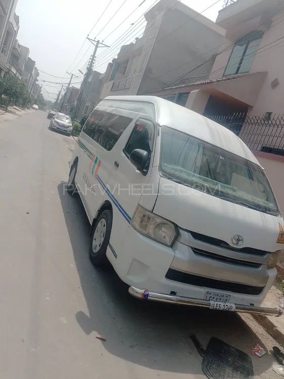 Toyota Hiace 2014 for Sale in Lahore Image-1