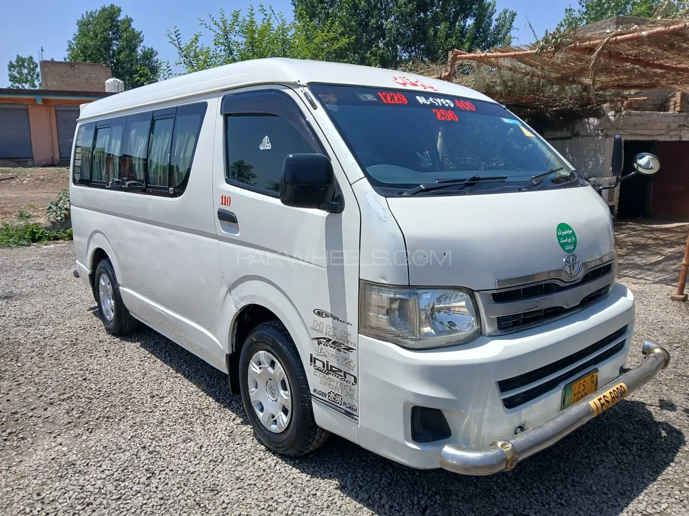 Toyota Hiace 2010 for Sale in Kohat Image-1