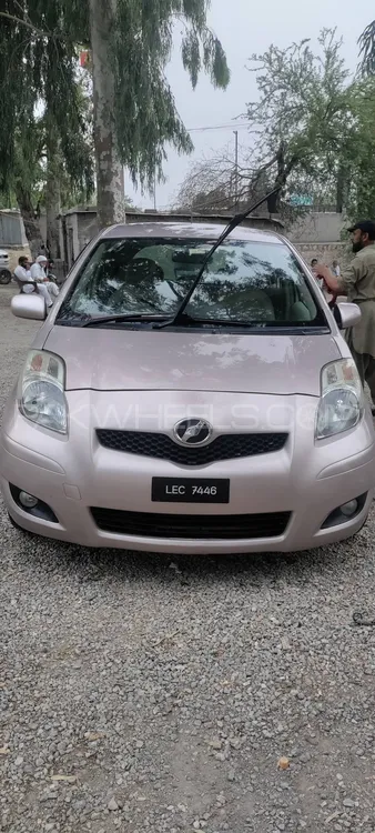 Toyota Vitz 2007 for Sale in Peshawar Image-1