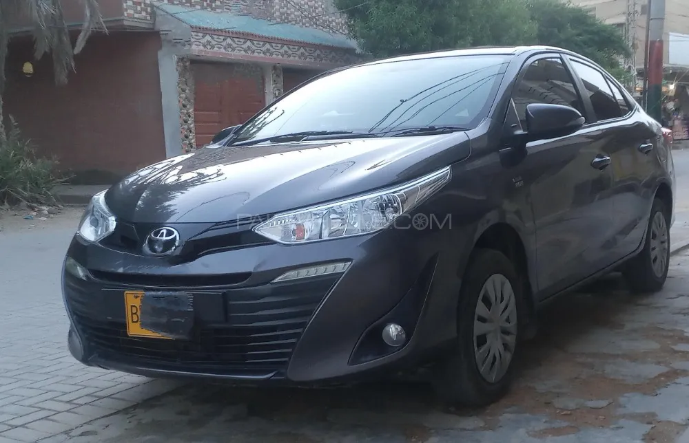 Toyota Yaris Sedan 2020 for Sale in Karachi Image-1