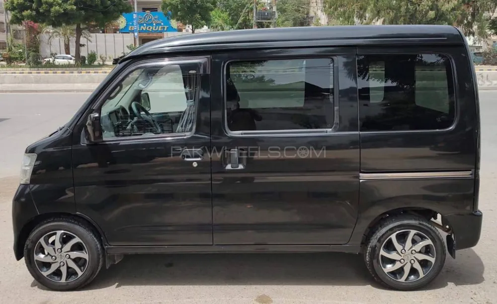 Daihatsu Hijet 2017 for Sale in Karachi Image-1