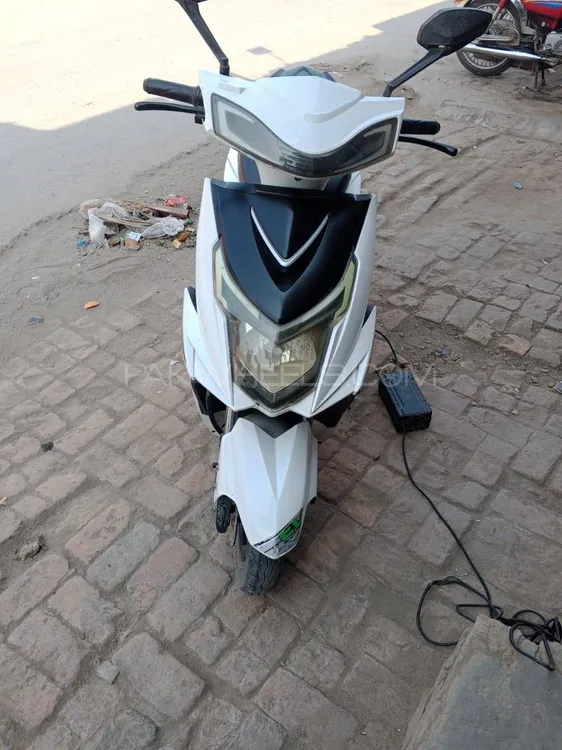 Evee C1 2022 for Sale Image-1
