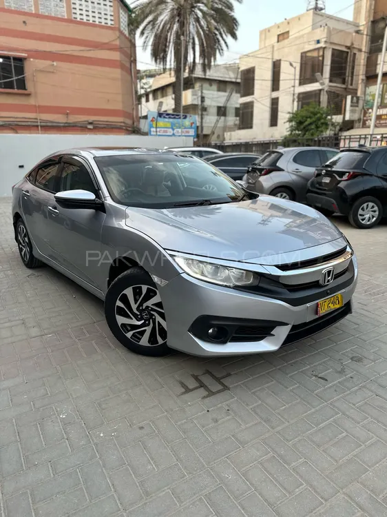 Honda Civic 2018 for Sale in Karachi Image-1