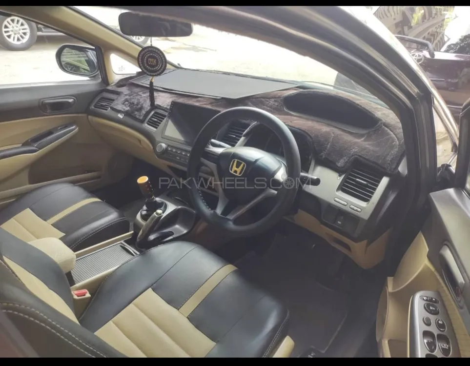 ہونڈا سوک 2011 for Sale in کراچی Image-1