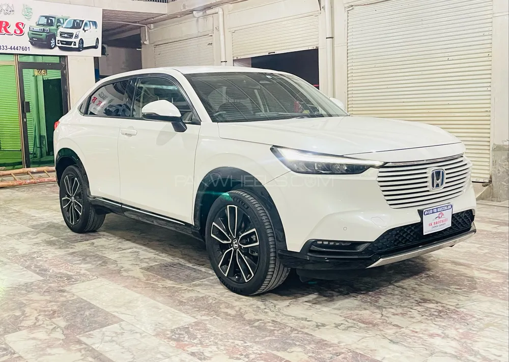 Honda Vezel 2021 for Sale in Peshawar Image-1