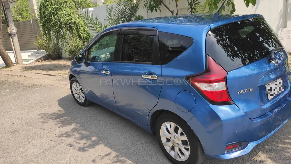 Nissan Note 2018 for Sale in Lahore Image-1
