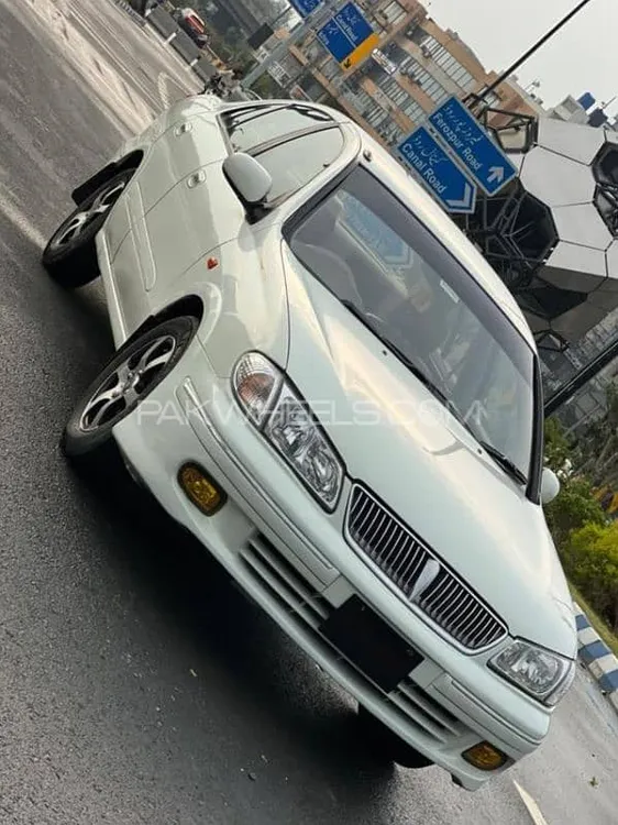 Nissan Sunny 2005 for Sale in Lahore Image-1