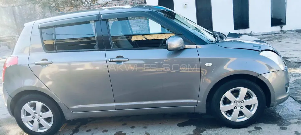 Suzuki Swift 2016 for Sale in Islamabad Image-1