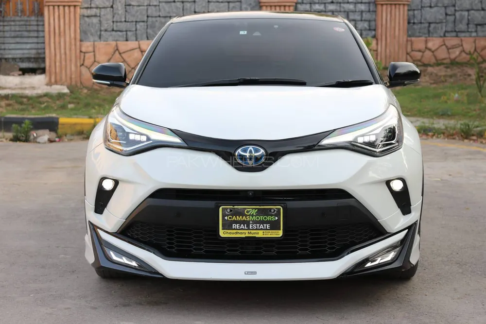 Toyota C-HR 2020 for Sale in Islamabad Image-1