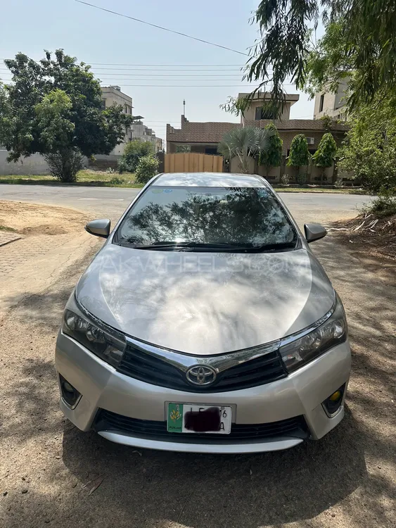 Toyota Corolla 2016 for Sale in Lahore Image-1