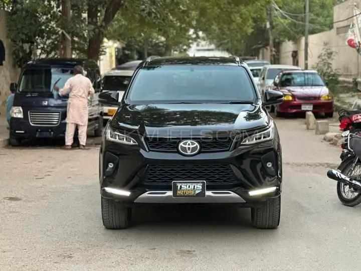 Toyota Fortuner 2022 for Sale in Karachi Image-1