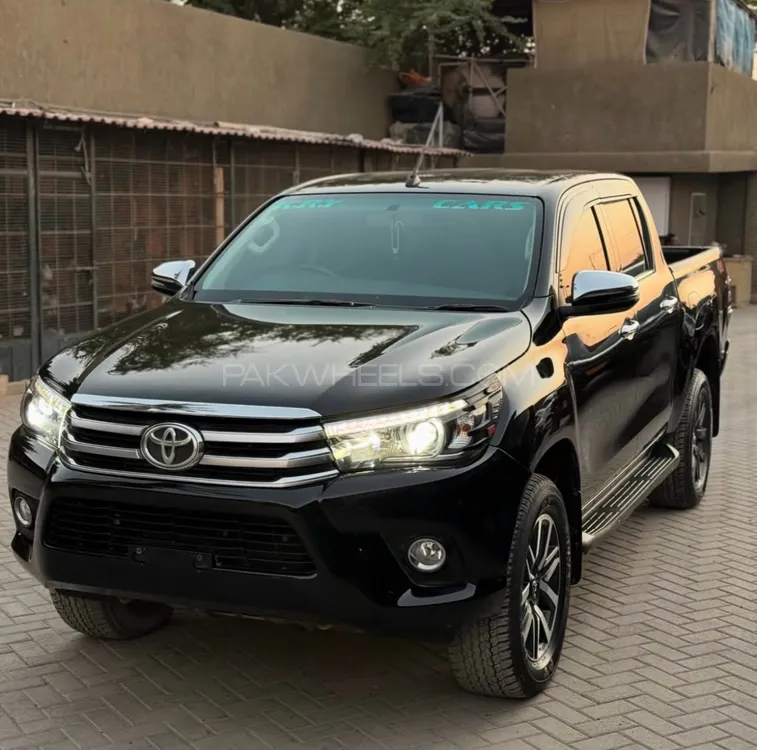 Toyota Hilux 2020 for Sale in Karachi Image-1