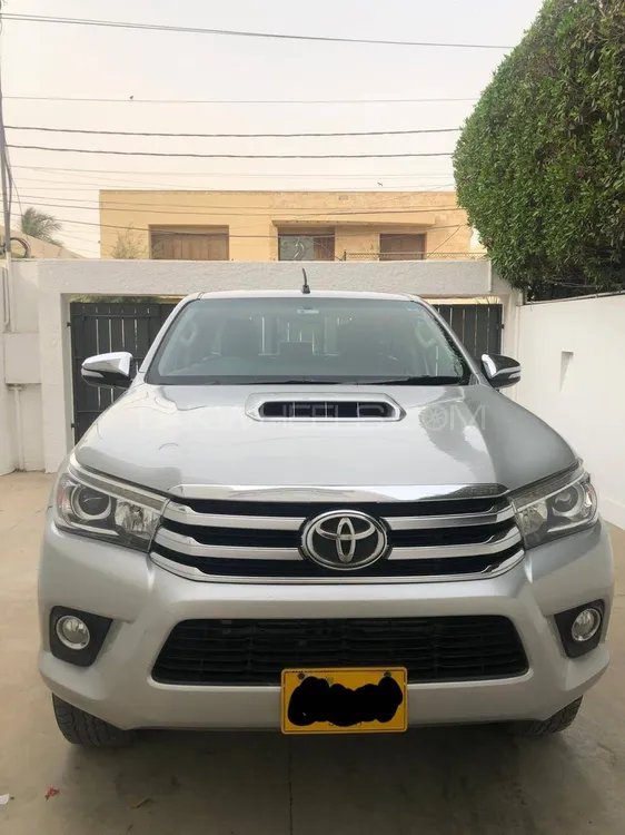 Toyota Hilux 2017 for Sale in Karachi Image-1