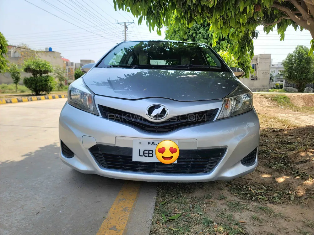 Toyota Vitz 2011 for Sale in Sargodha Image-1