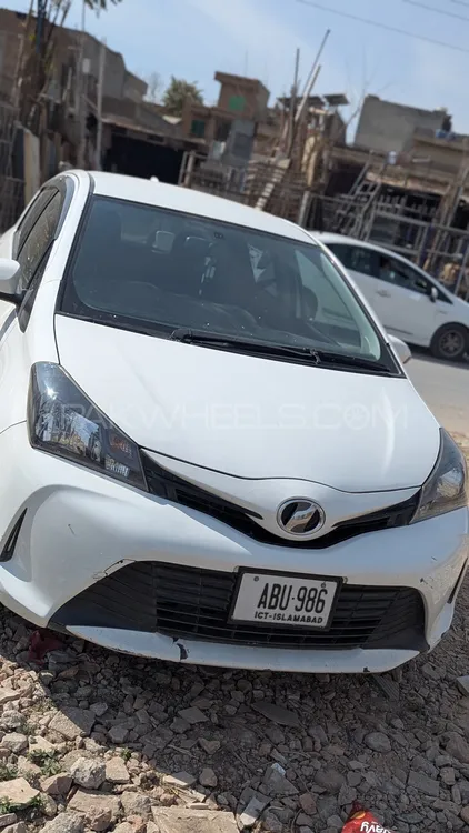 Toyota Vitz 2014 for Sale in Islamabad Image-1