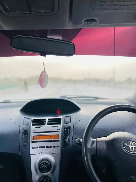 Toyota Vitz 2009 for Sale in Quetta Image-1