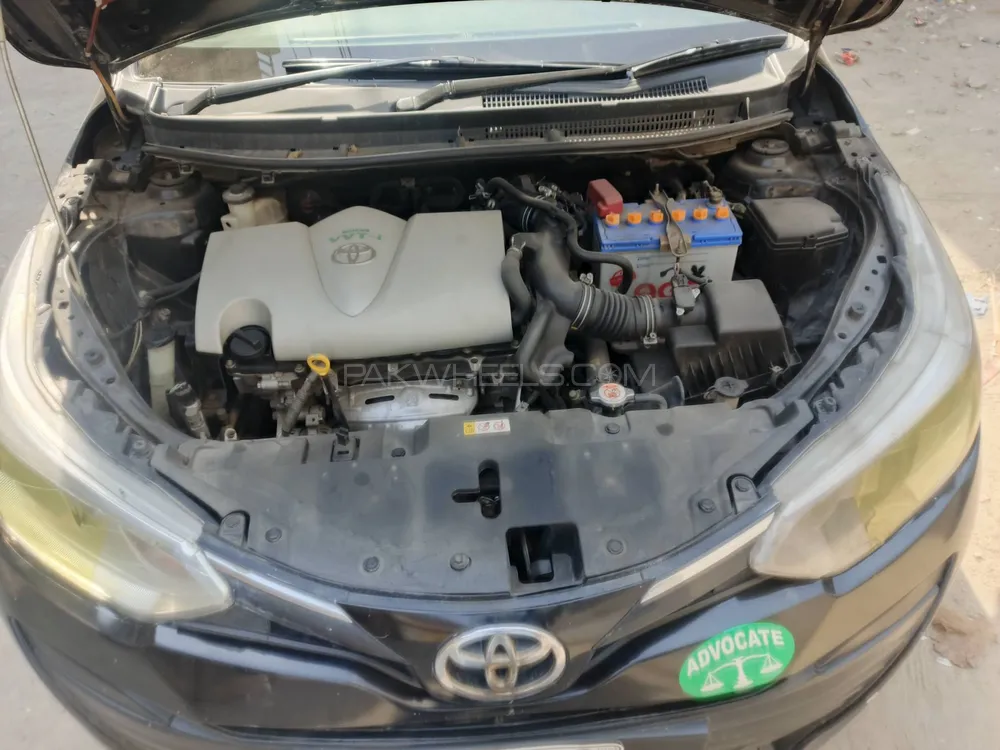 Toyota Yaris Sedan 2020 for Sale in Lahore Image-1