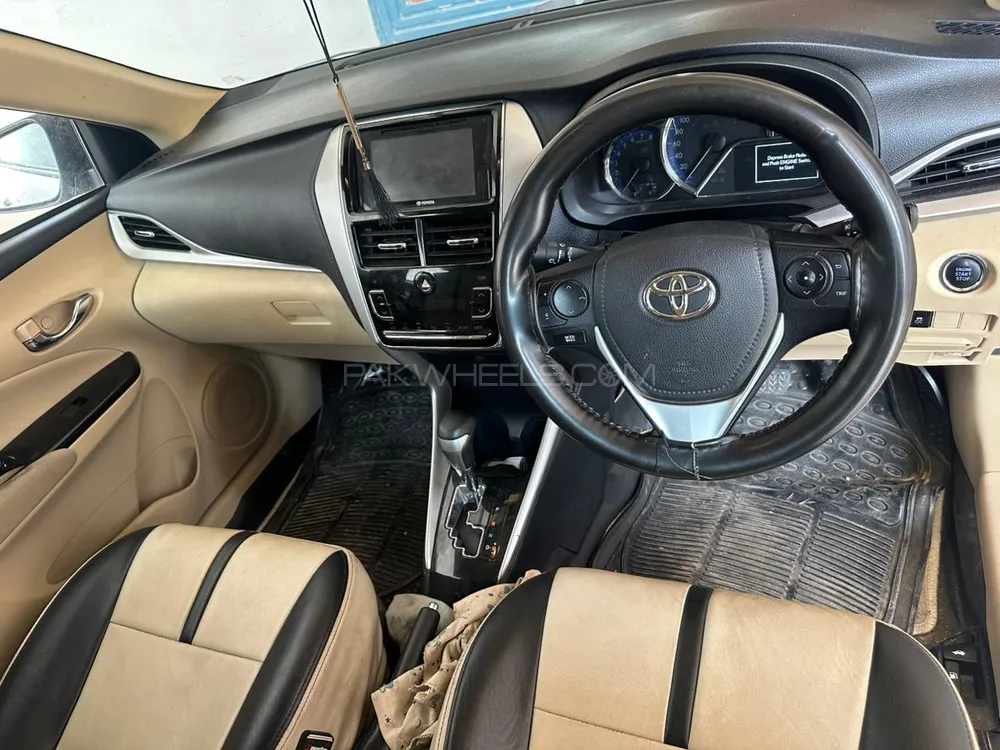 Toyota Yaris Sedan 2021 for Sale in Multan Image-1